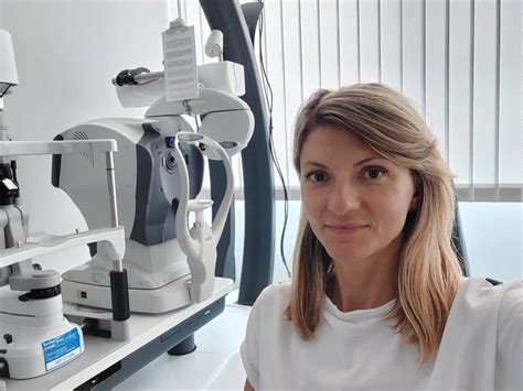 Dr Irina VIASU, Ophtalmologue à Fréjus : Prenez .